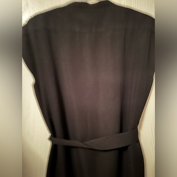 Babaton by Aritzia black belted shirtdress size small - Picture 9 of 9